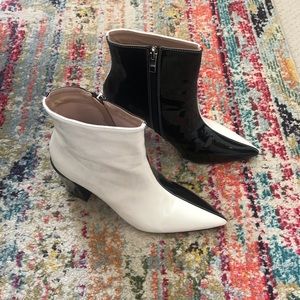Nasty Gal black/white booties